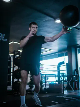 Seni zorlamıyorsa, seni değiştirmez.

#fitinfight #fitness #istanbul